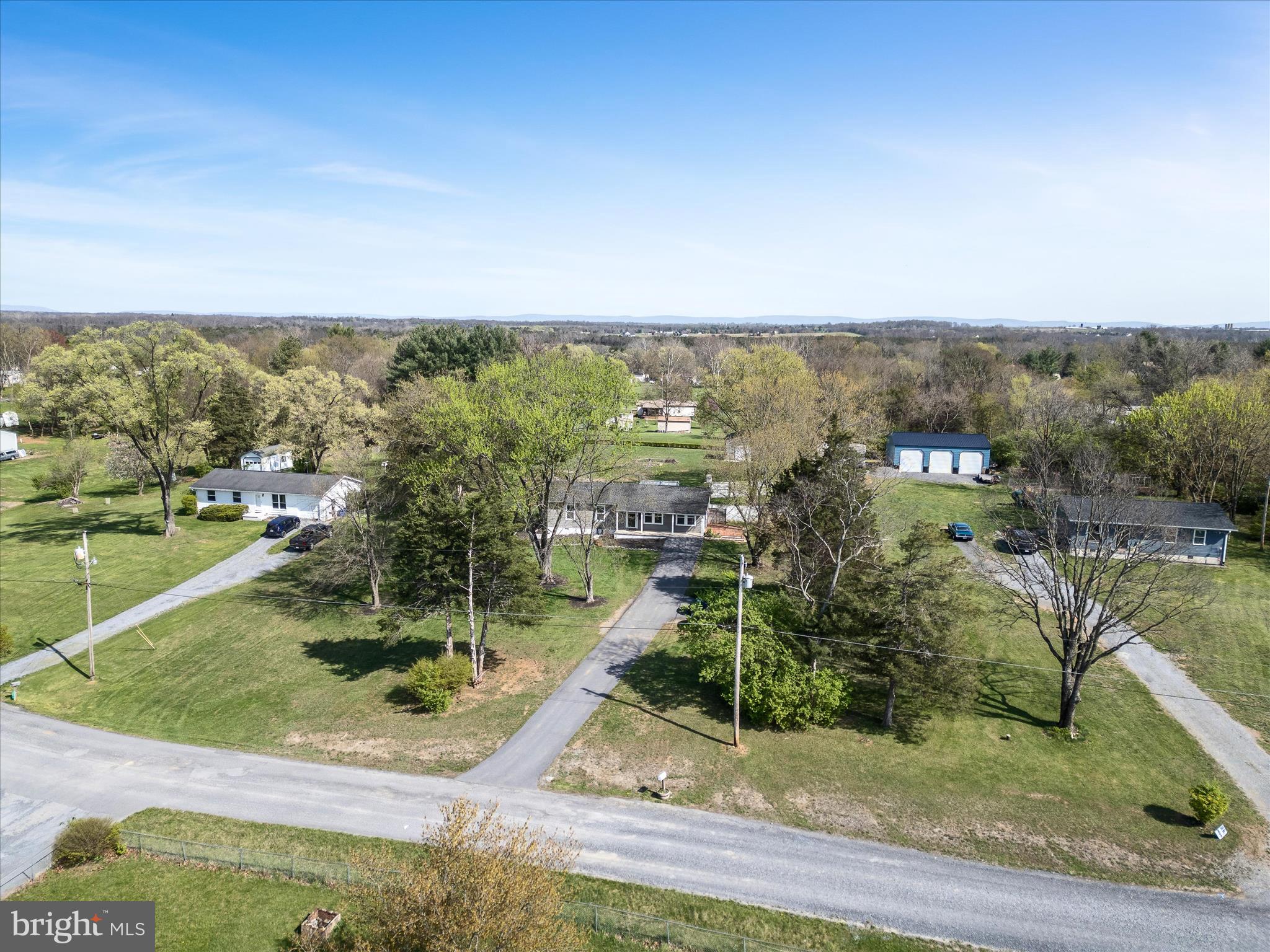 HIDDEN RIVER - Residential