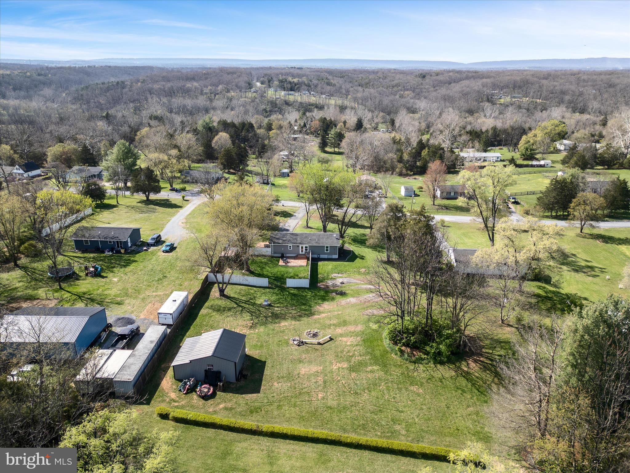 HIDDEN RIVER - Residential