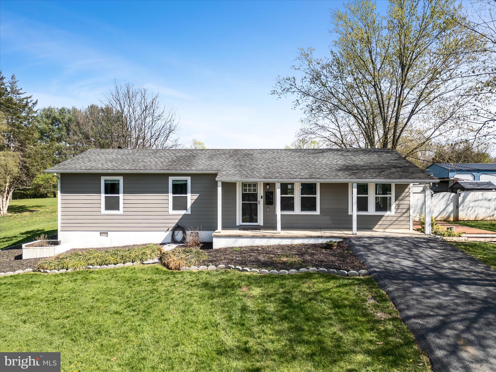 HIDDEN RIVER - Residential