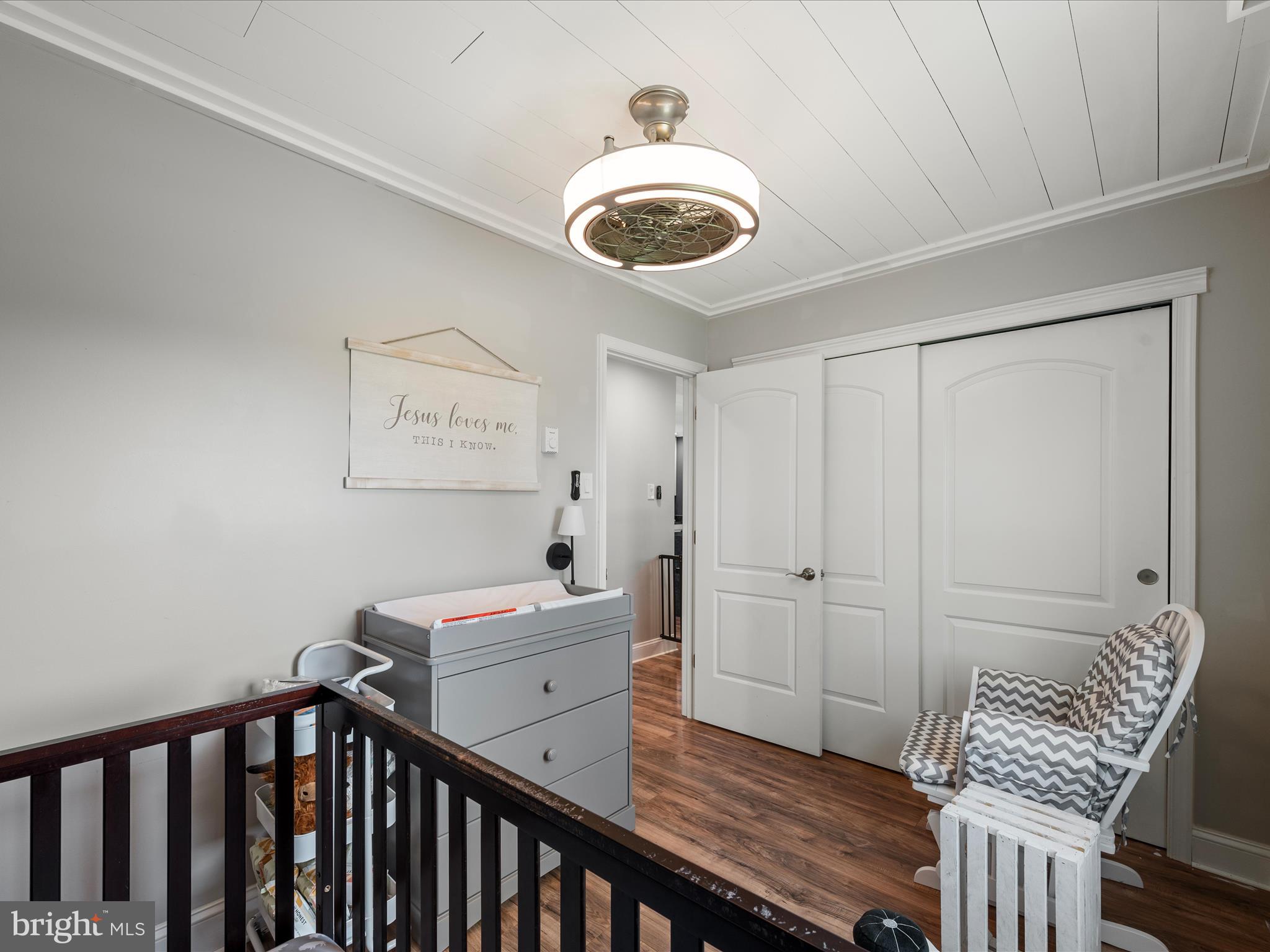 HIDDEN RIVER - Residential