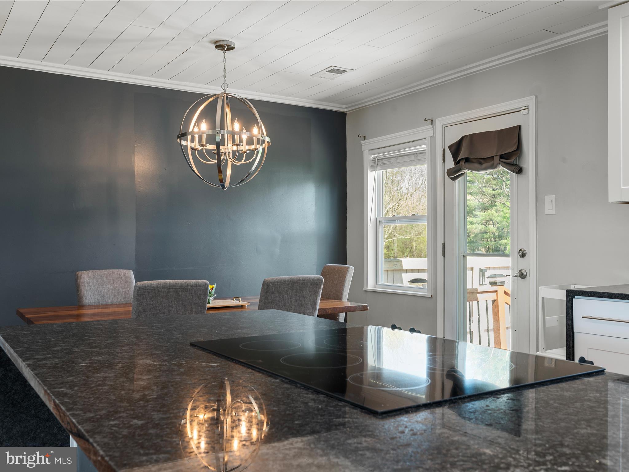 HIDDEN RIVER - Residential