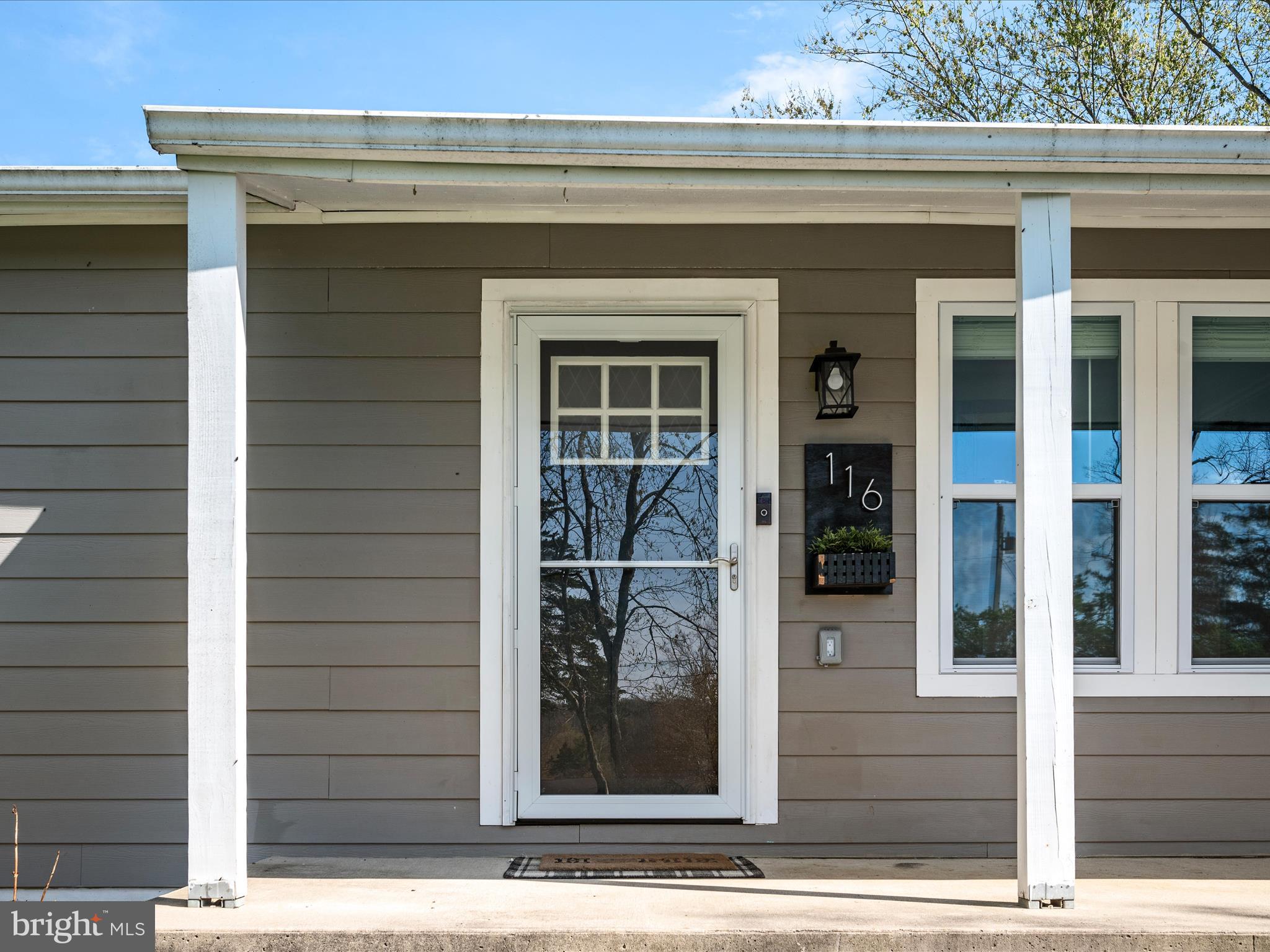 HIDDEN RIVER - Residential