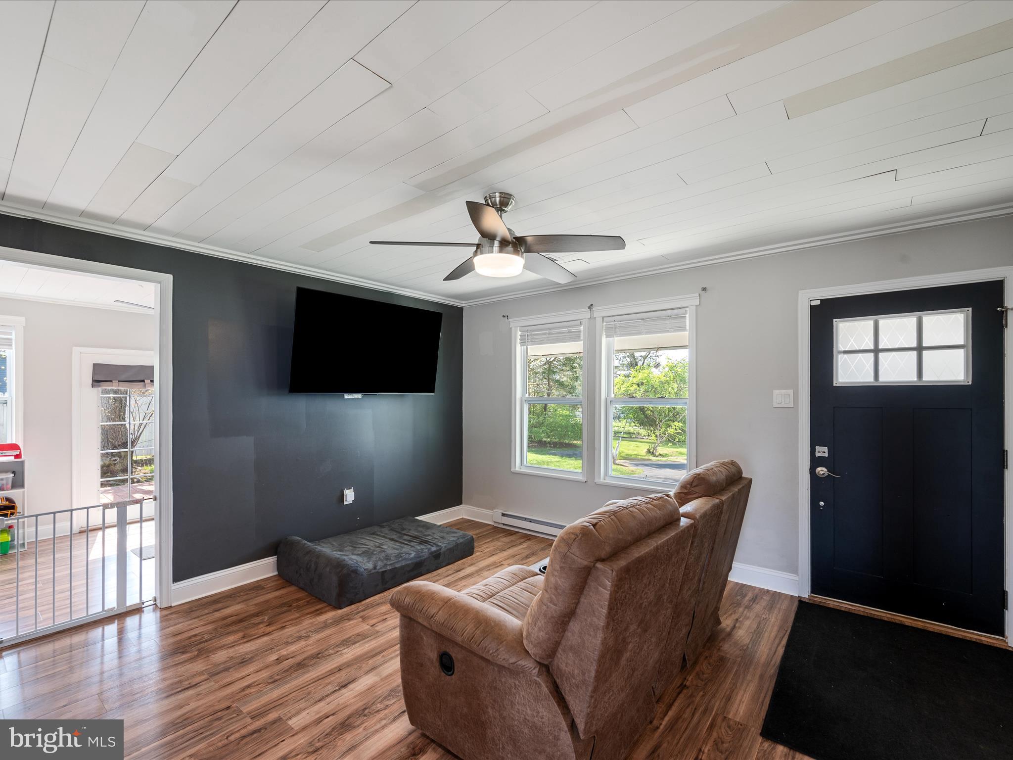 HIDDEN RIVER - Residential