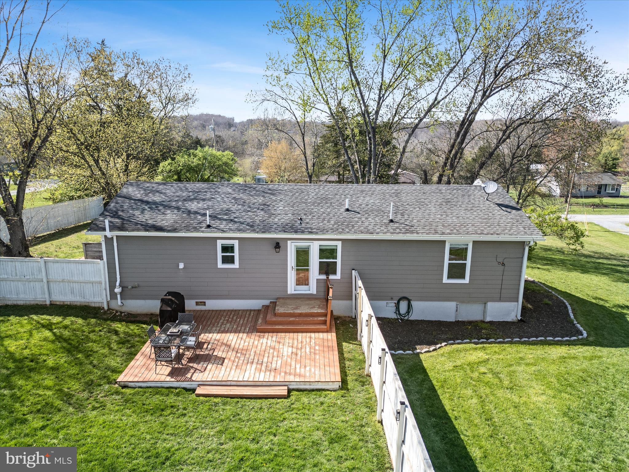 HIDDEN RIVER - Residential