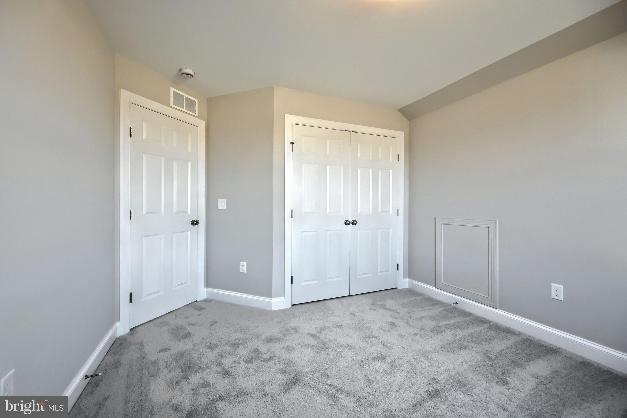 AUTUMN CHASE - Residential