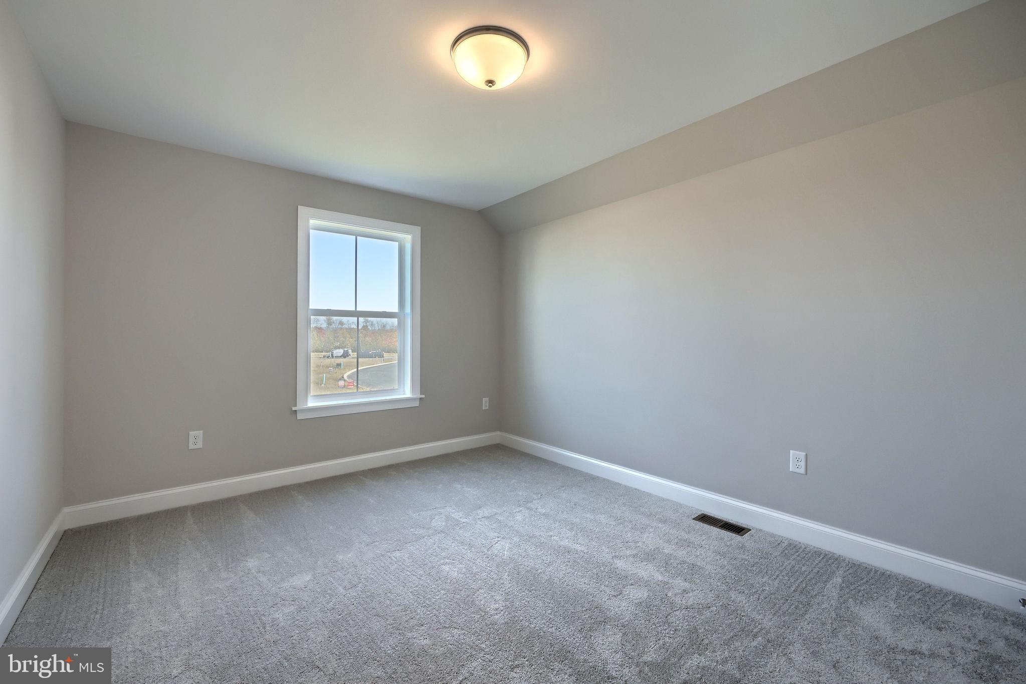 AUTUMN CHASE - Residential