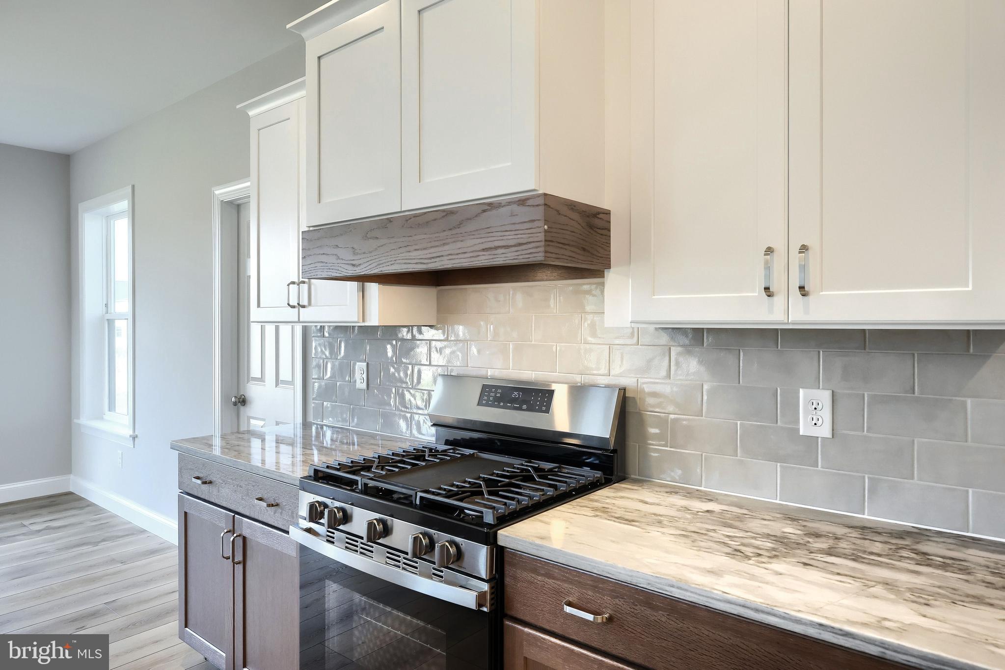 AUTUMN CHASE - Residential