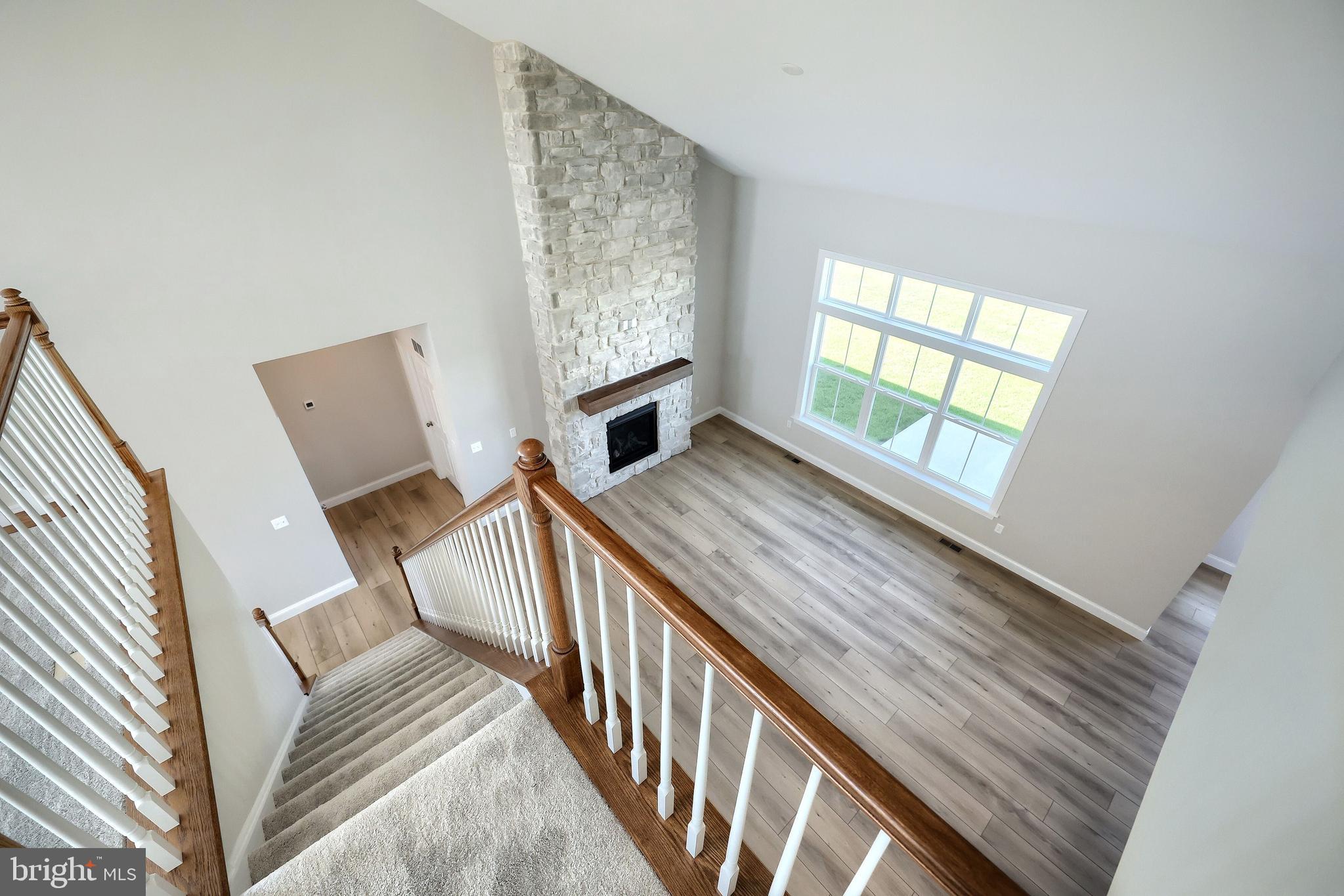 AUTUMN CHASE - Residential