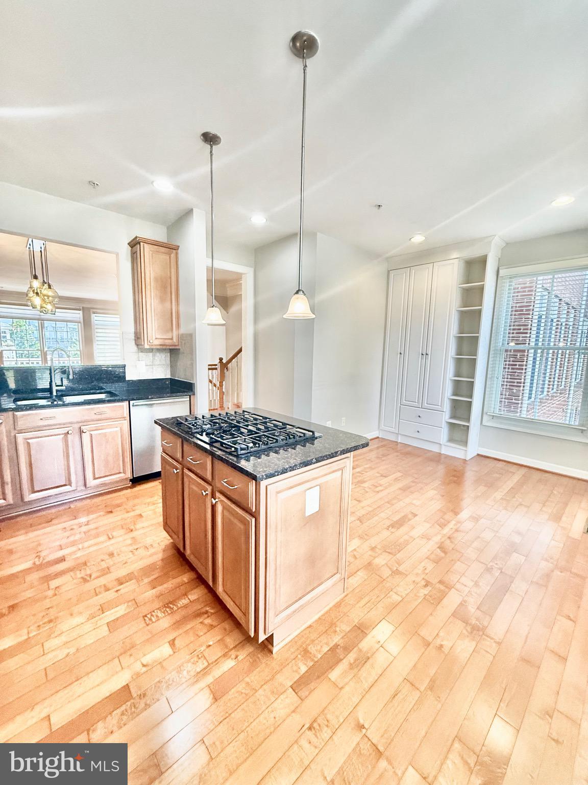 CAMERON STATION - Residential Lease