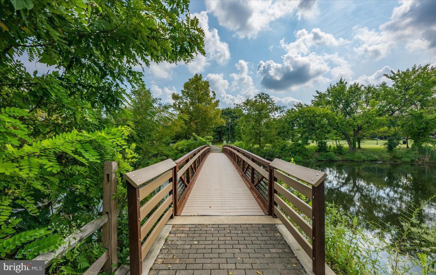 CAMERON STATION - Residential Lease