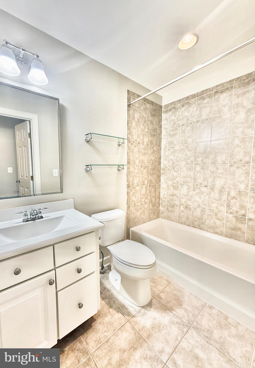 CAMERON STATION - Residential Lease