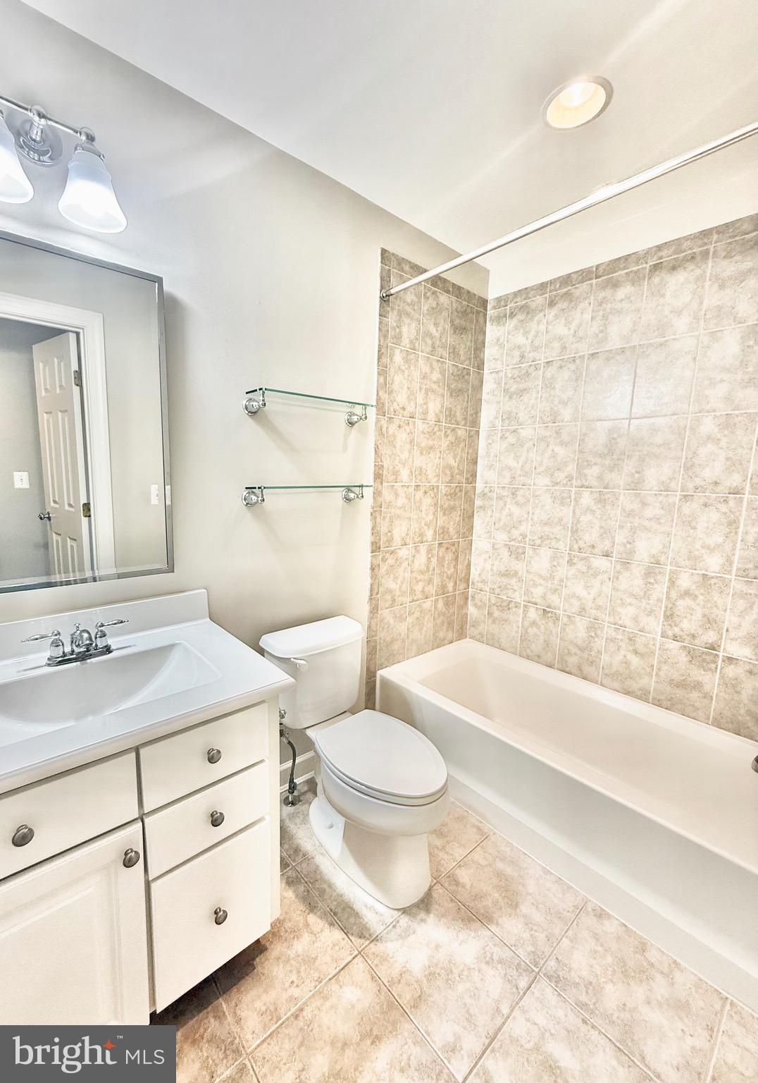 CAMERON STATION - Residential Lease