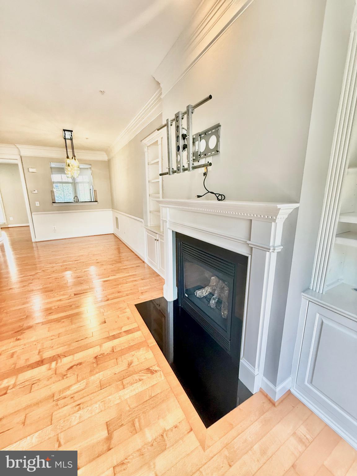 CAMERON STATION - Residential Lease