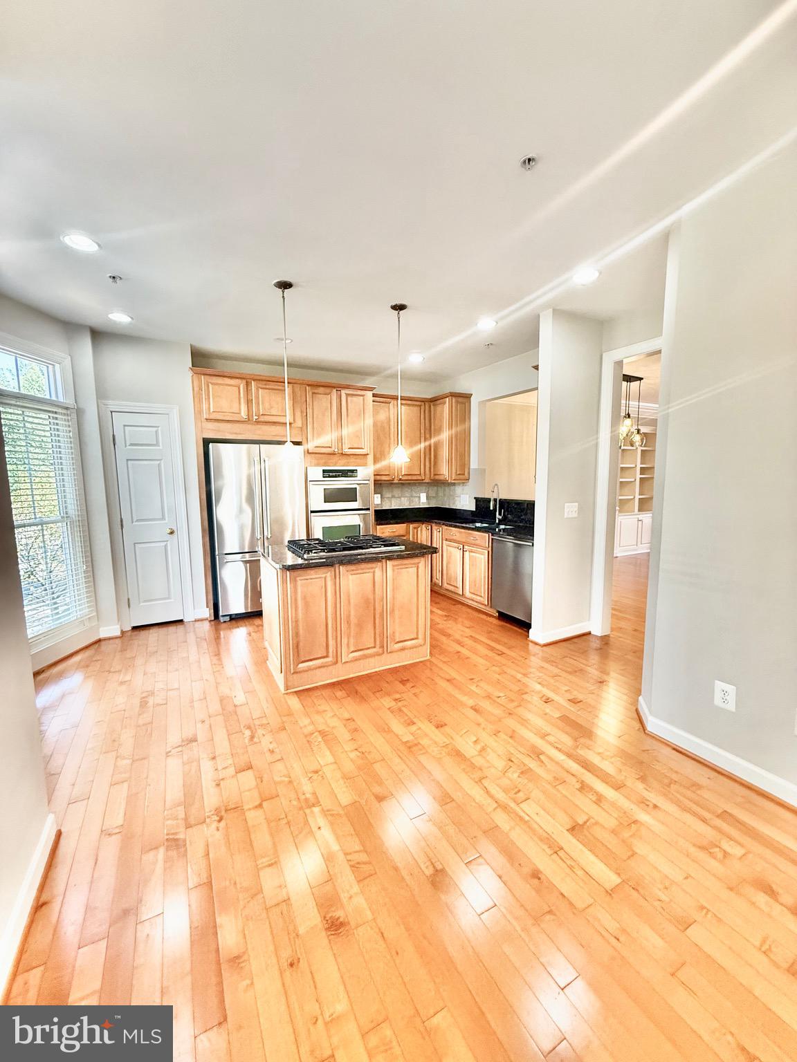 CAMERON STATION - Residential Lease