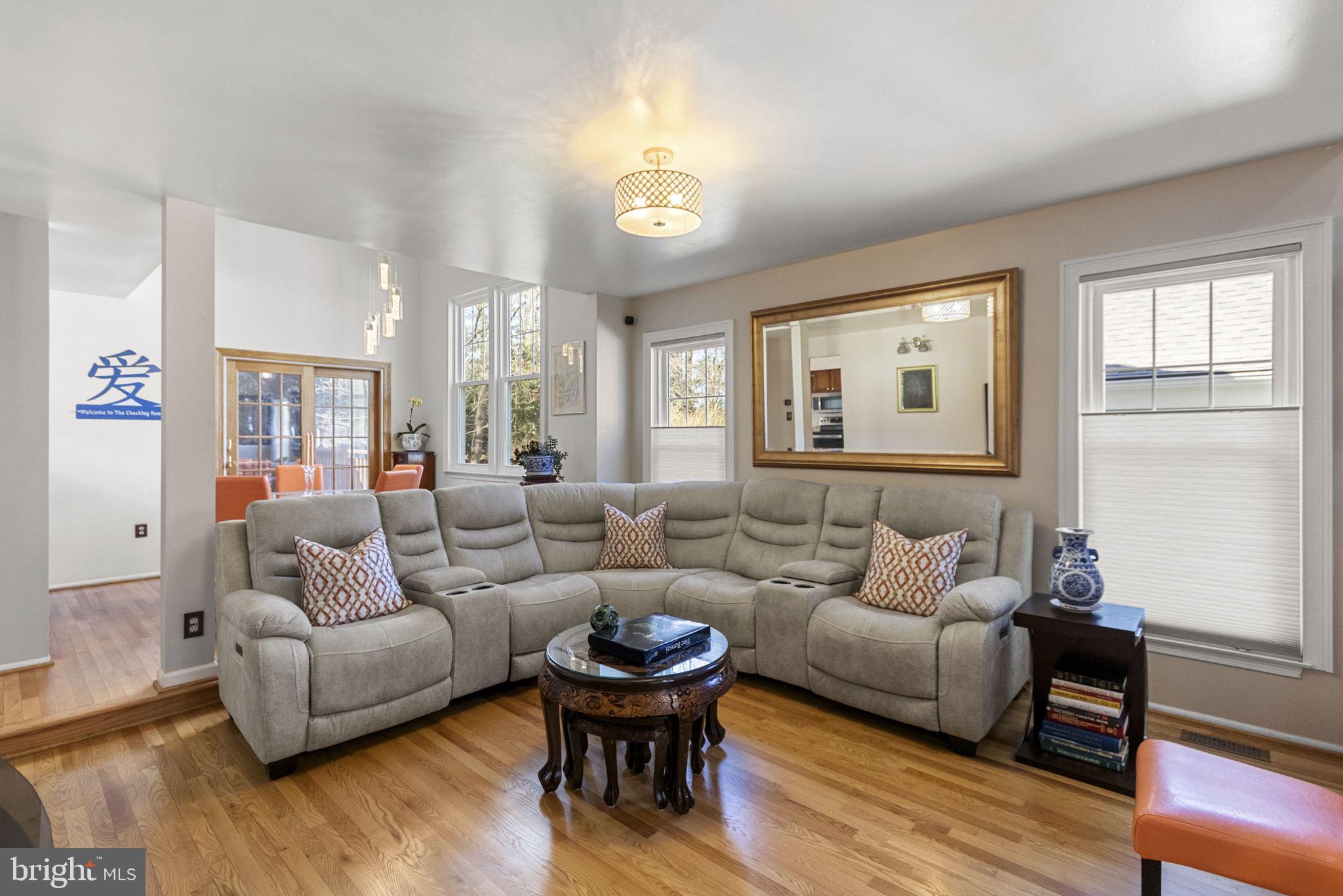 LAKE RIDGE - Residential