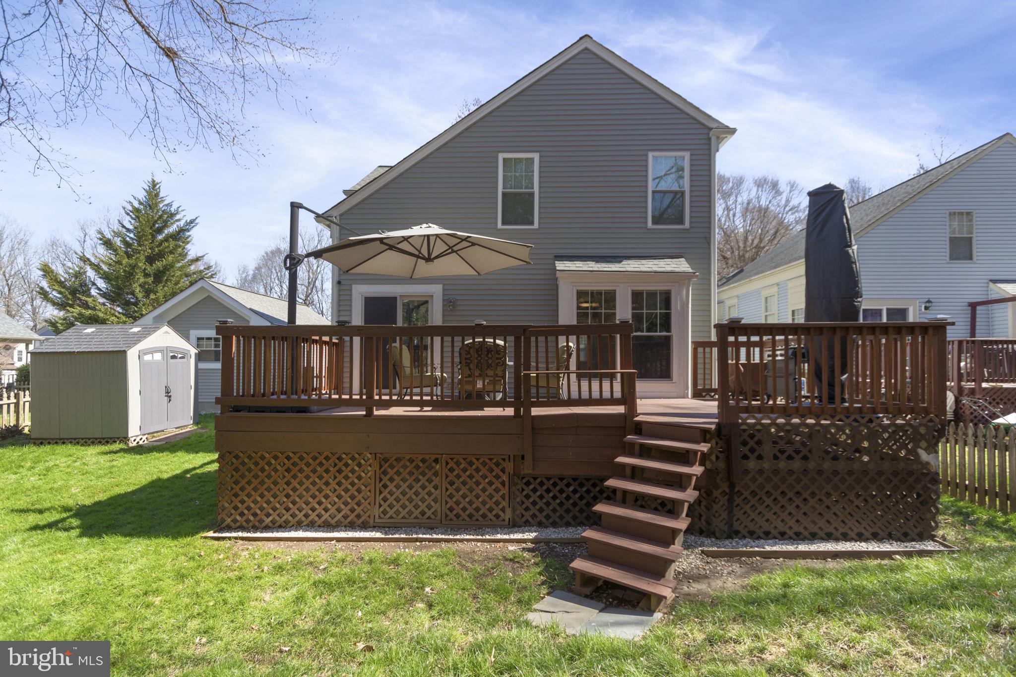 LAKE RIDGE - Residential