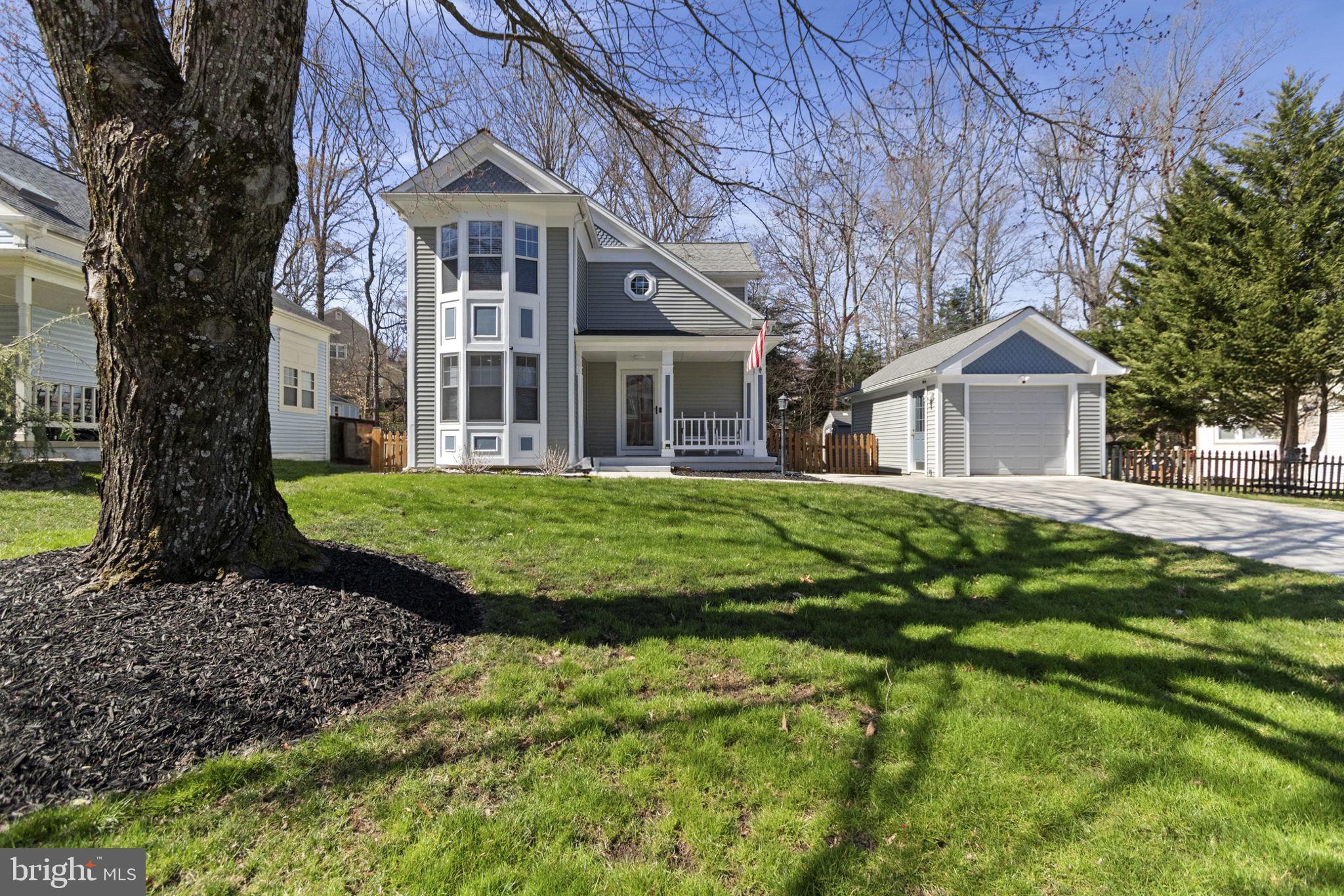 LAKE RIDGE - Residential