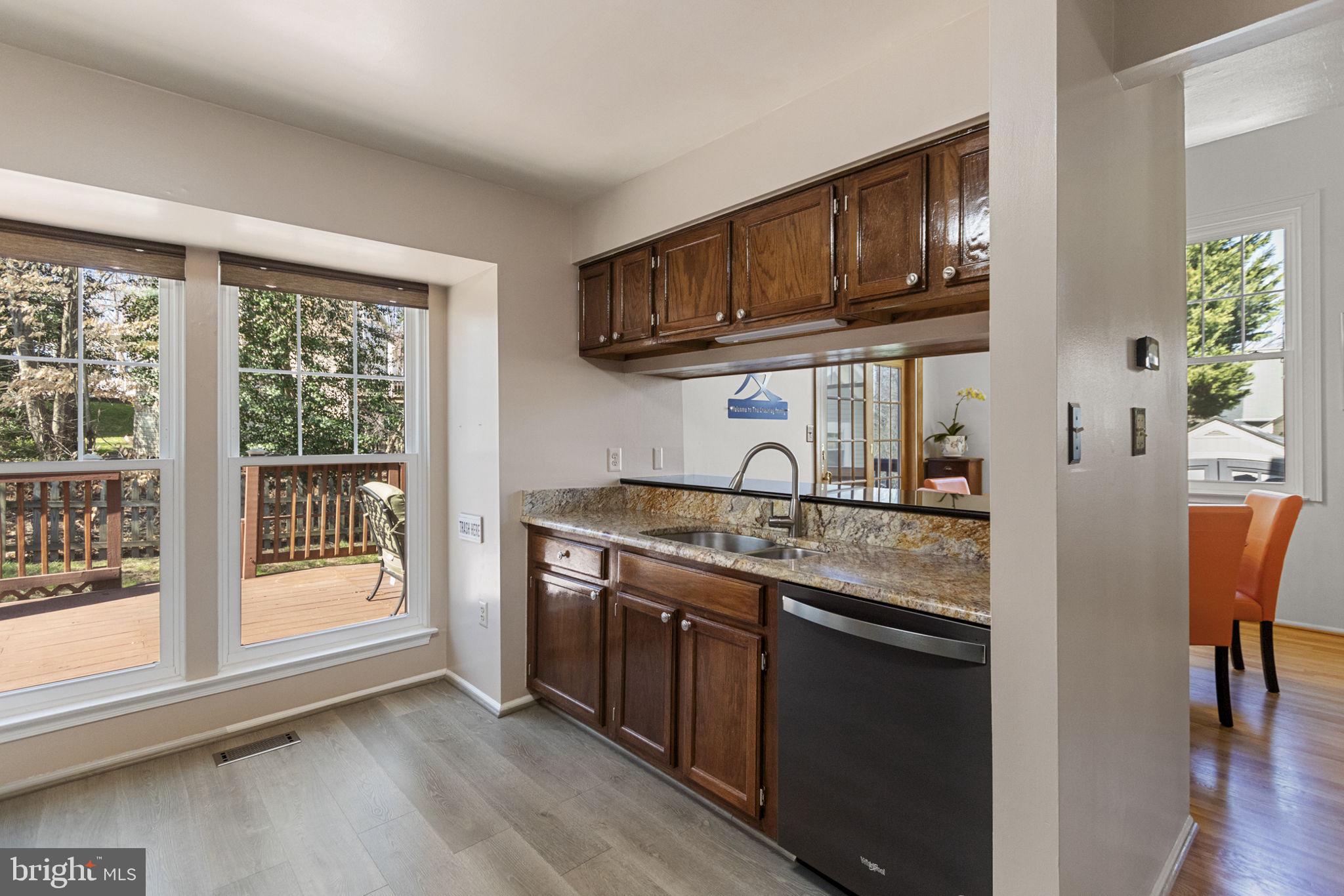 LAKE RIDGE - Residential