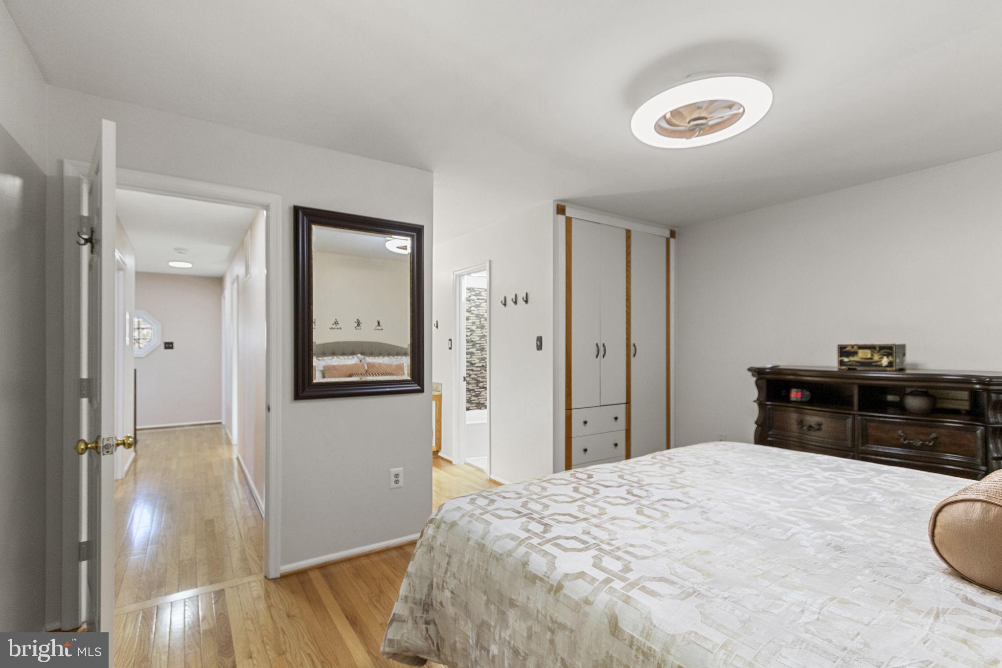 LAKE RIDGE - Residential