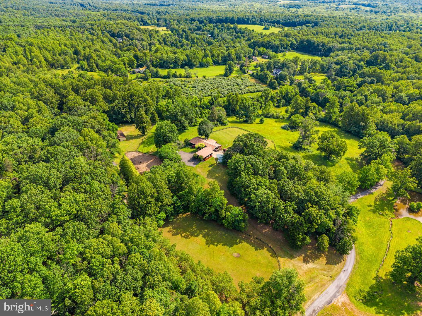 5114 LAUREL LANE