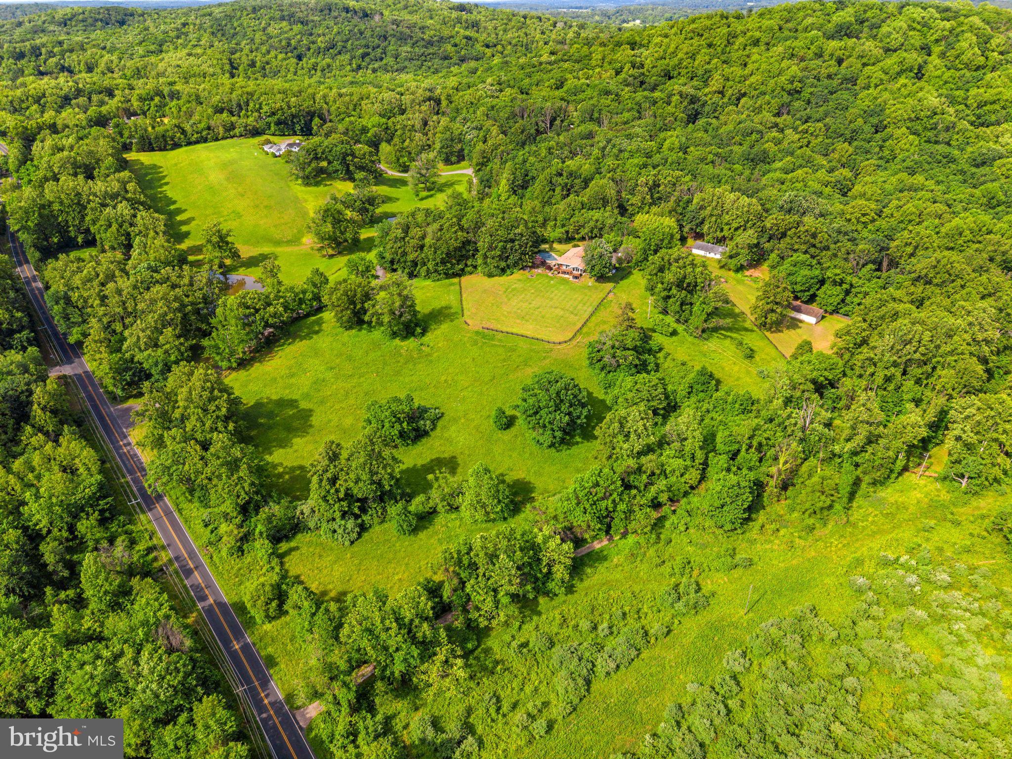 5114 LAUREL LANE