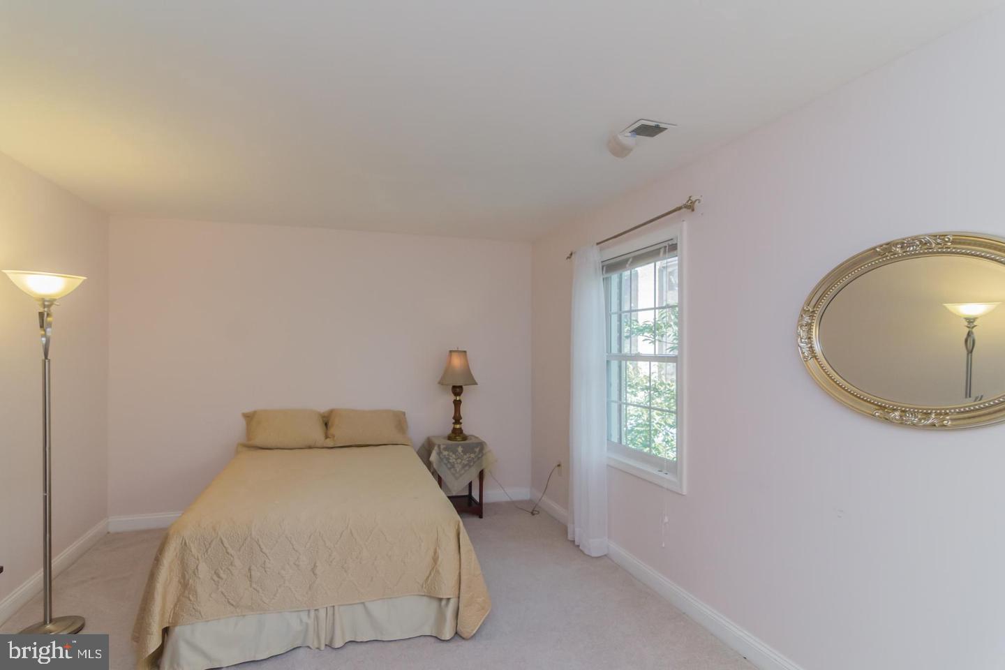 WESTLAKE TERRACE - Residential Lease