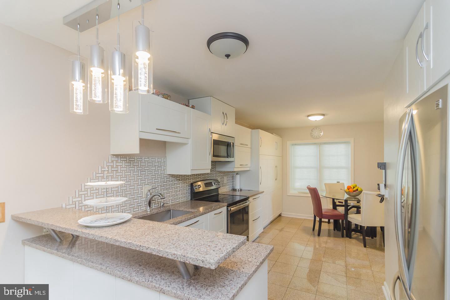 WESTLAKE TERRACE - Residential Lease