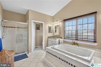 FOXWOOD FARMS - Residential