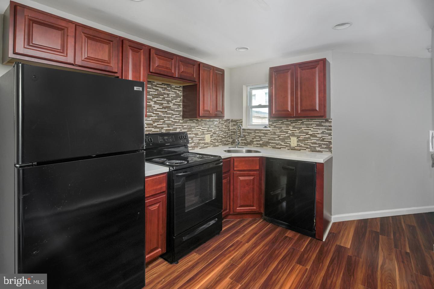 PENNSPORT - Residential Lease