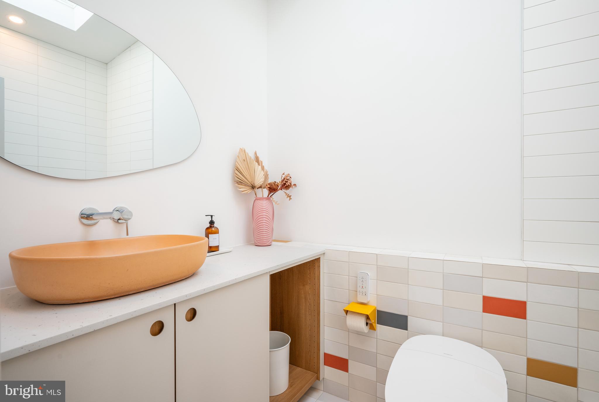 HOLLIN HILLS - Residential