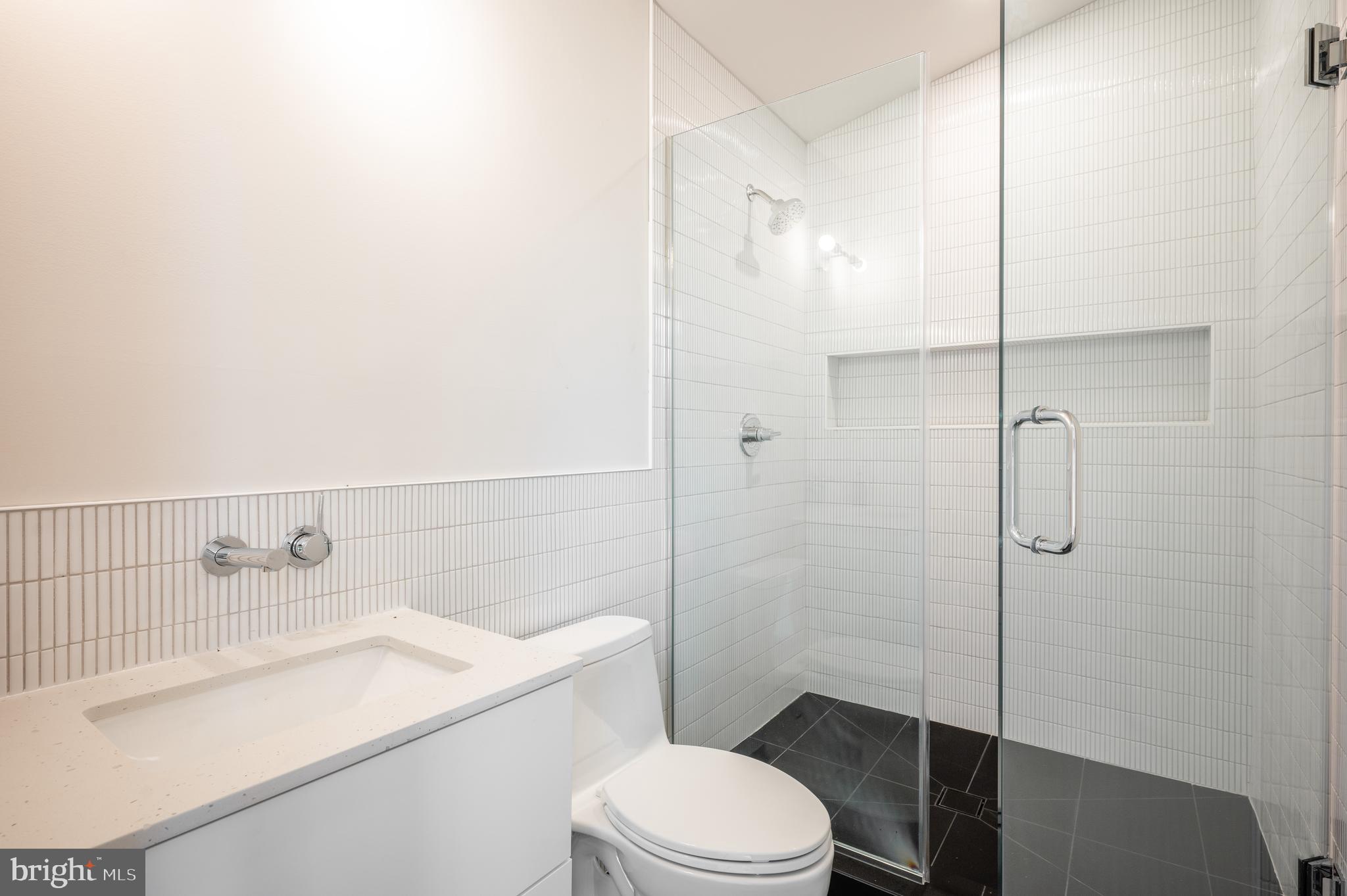 HOLLIN HILLS - Residential