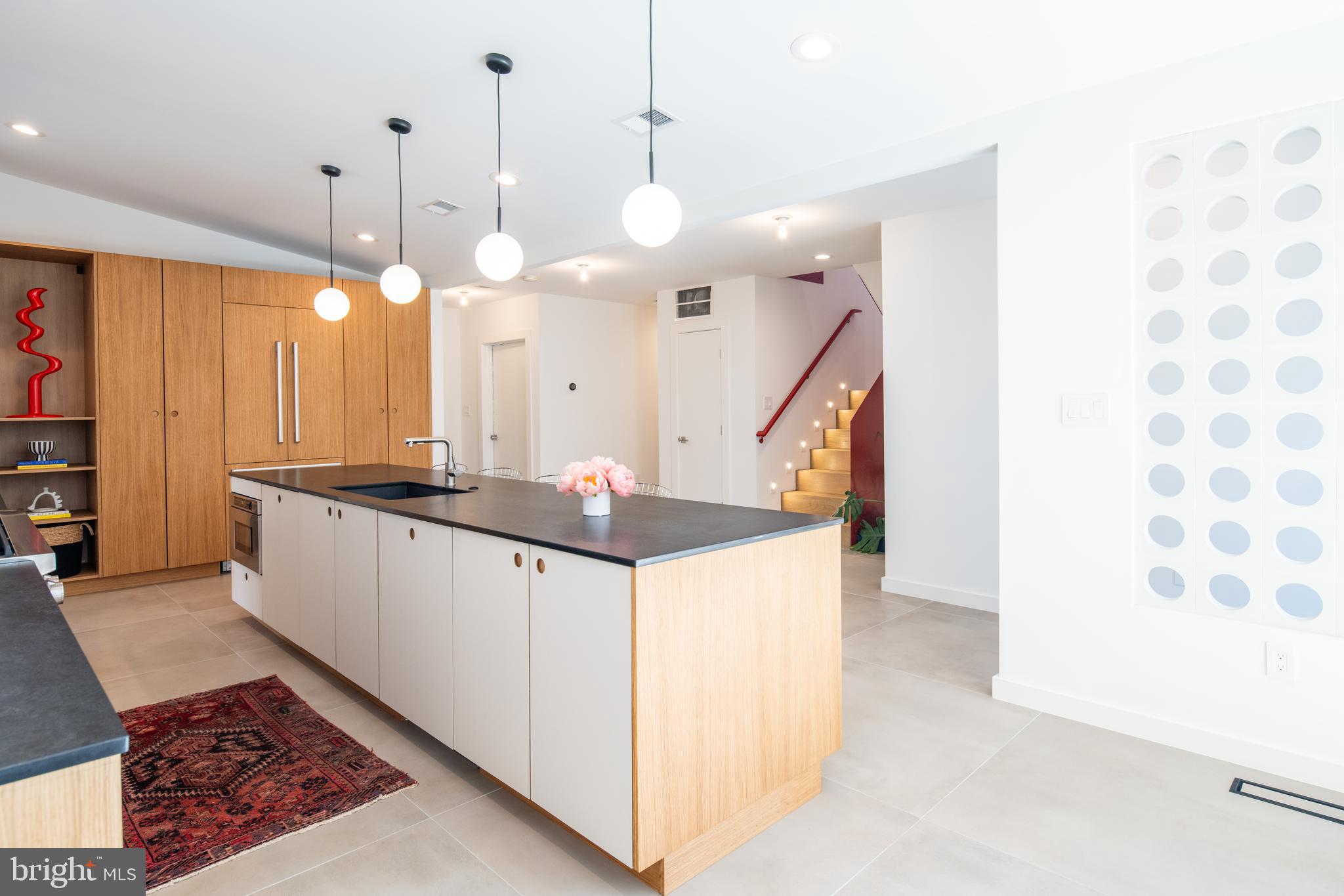 HOLLIN HILLS - Residential