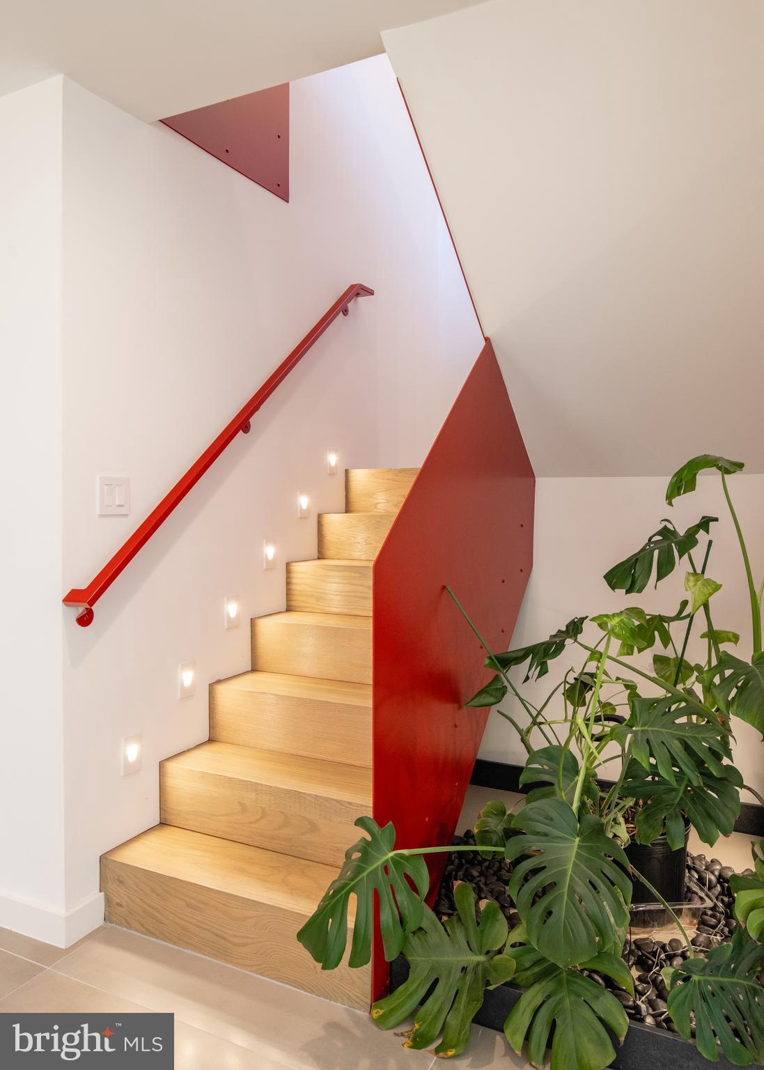 HOLLIN HILLS - Residential