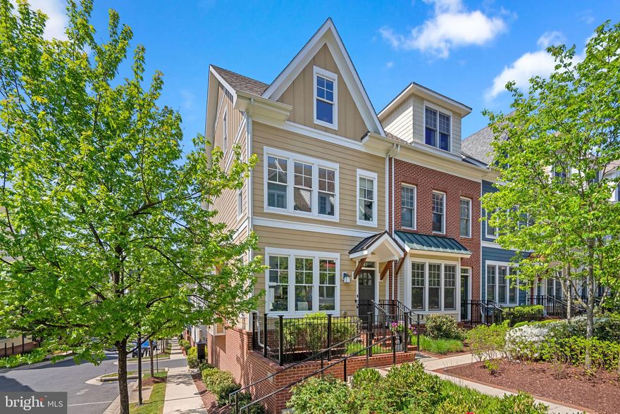 Just listed in Chelsea Heights, this stylish contemporary townhome is big and bright and full of thoughtful features. A rare, end-unit Bergman model, it has loads of oversized windows, a great open-concept floor plan, recessed lighting and beautiful hardwoods throughout. The main level has a sun-filled living room, a spacious dining area and a gourmet kitchen with quartz countertops, stainless steel appliances, an oversized sink, a big seating island, pantry storage and access to a back deck with grill and gas hookup. It’s a great setup for entertaining. A powder room is conveniently located two steps down from this level. Upstairs you’ll find a primary bedroom with a walk-in closet and en-suite bathroom. There’s a second bedroom, also with its own en-suite bath, as well as a centrally-located second floor laundry. The third level features a loft space with access to the rooftop terrace with a hose bib - perfect for container gardening. An additional bedroom with en-suite bath completes this level. The finished lower level is a family room with access to the garage. Simply a beautiful and elegant home - and all just steps away from downtown Silver Spring, with the added benefit of a fun and vibrant Chelsea Heights community.