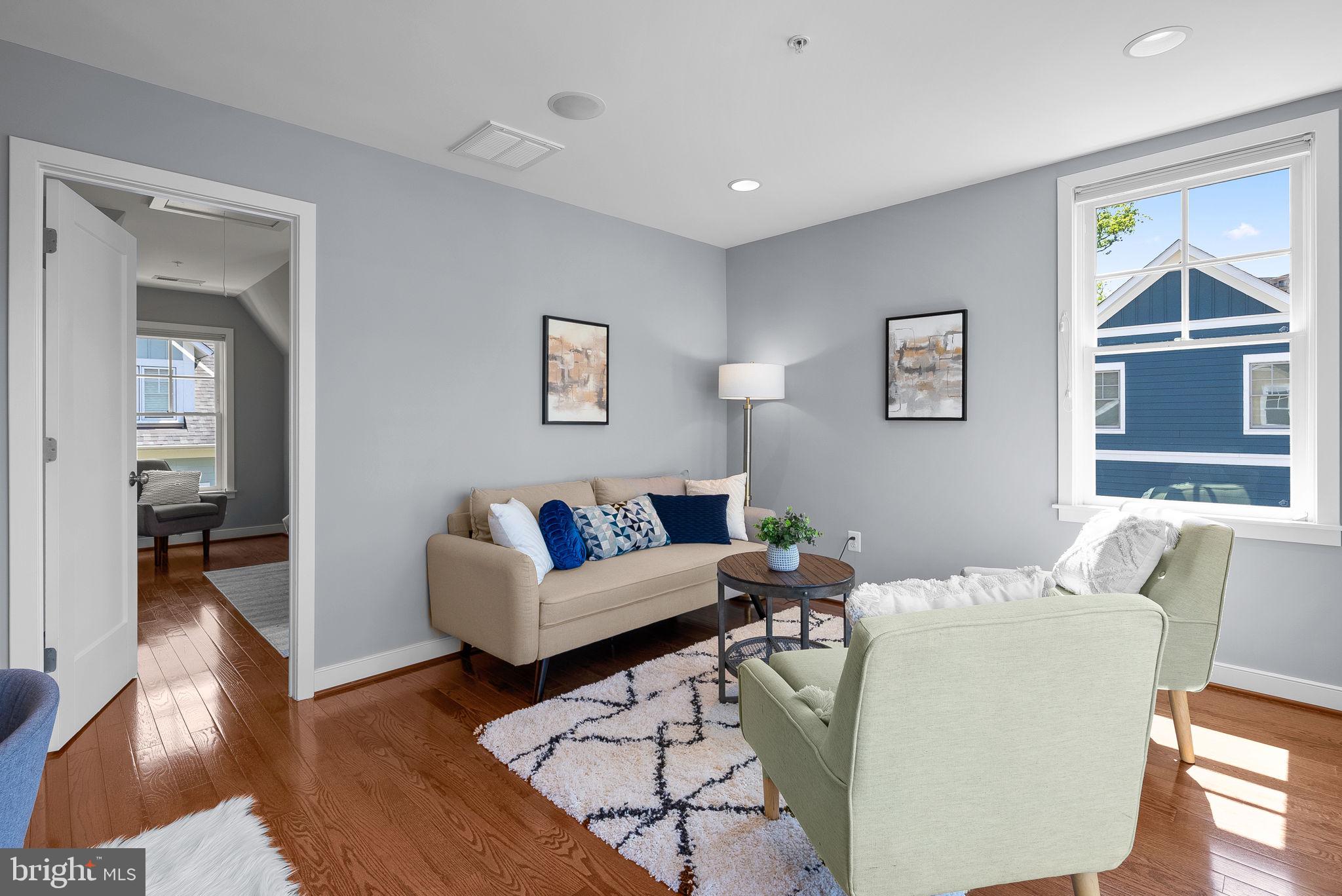 CHELSEA HEIGHTS - Residential