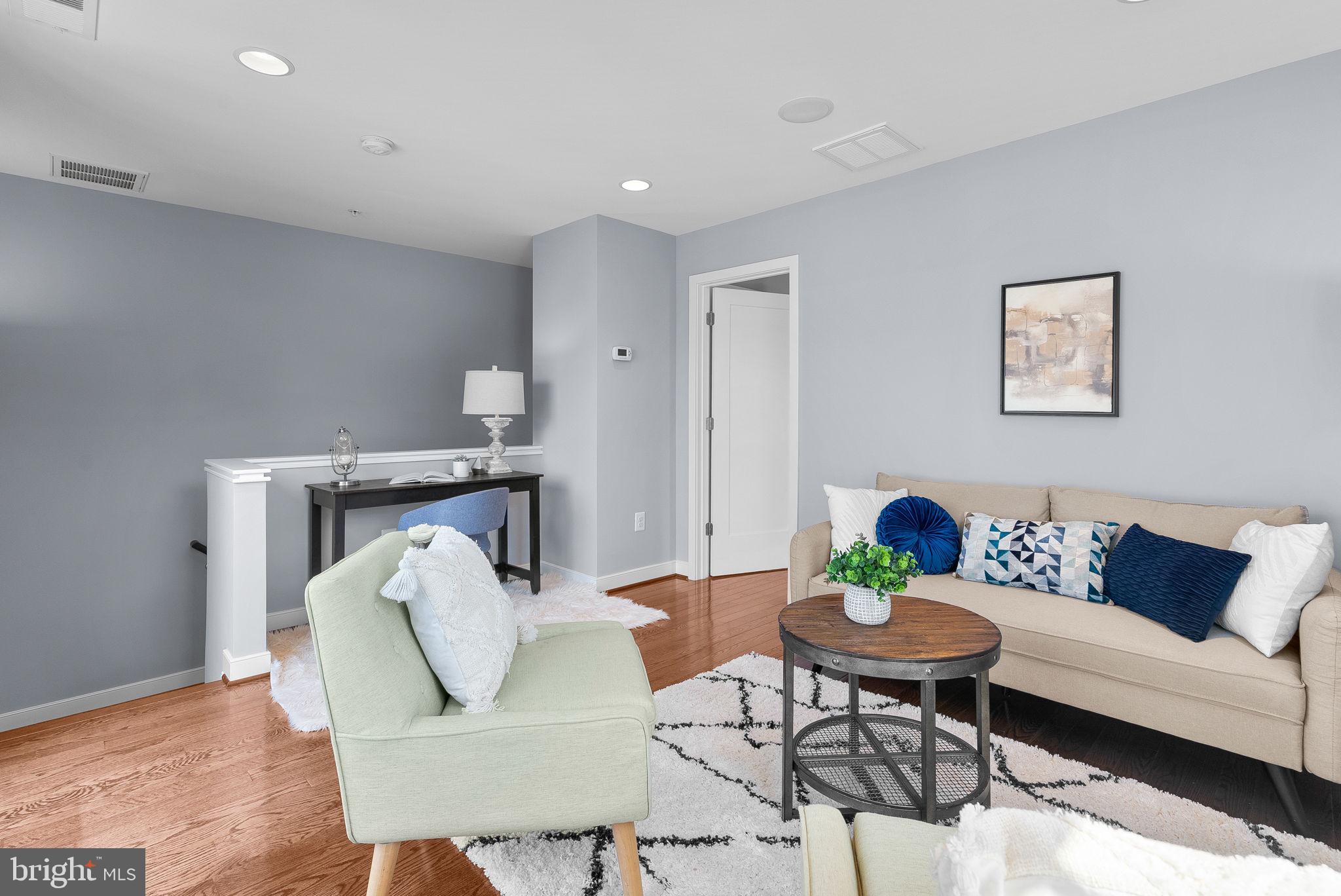 CHELSEA HEIGHTS - Residential