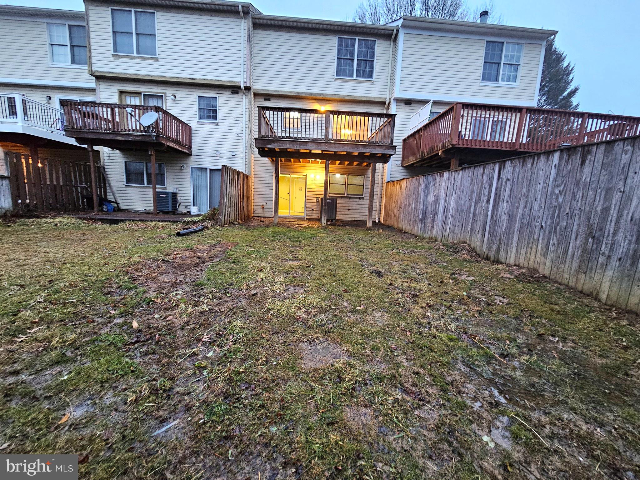 CONSTANT FRIENDSHIP - Residential