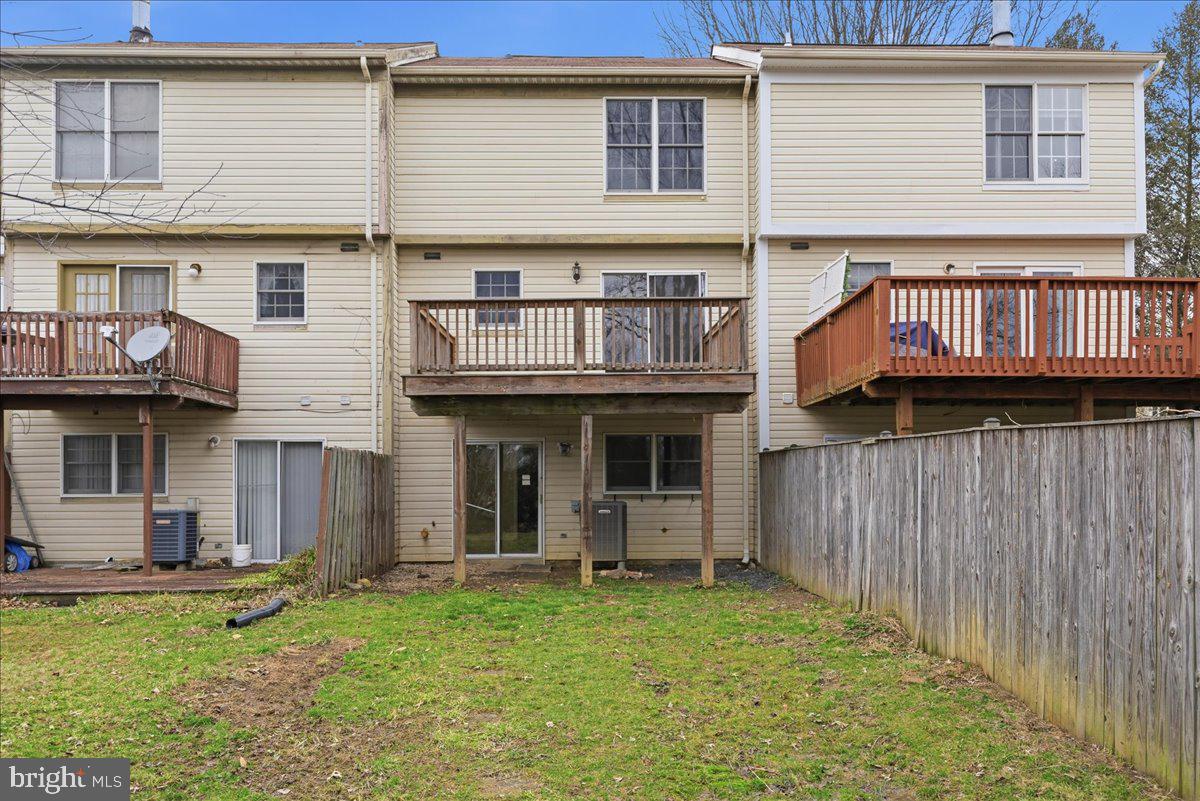 CONSTANT FRIENDSHIP - Residential