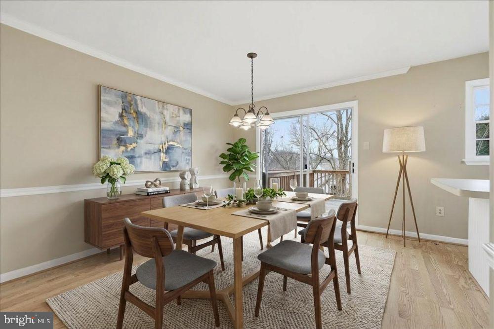 CONSTANT FRIENDSHIP - Residential