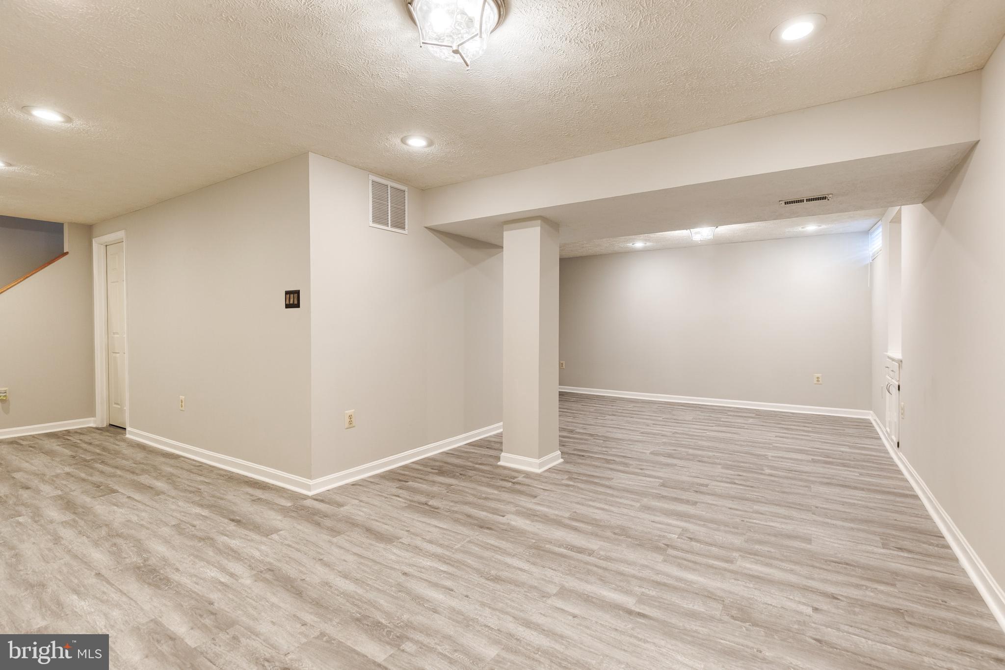 LONG MEADOW - Residential