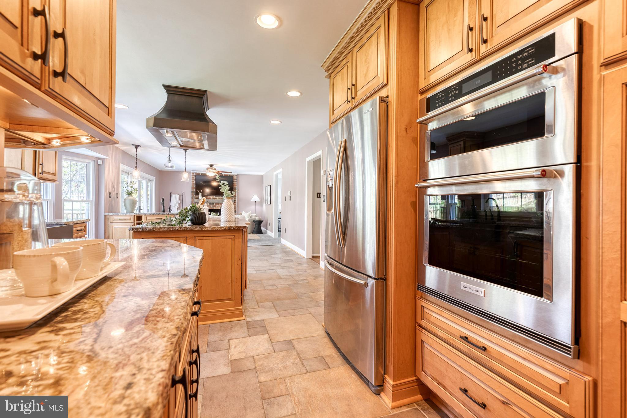 LONG MEADOW - Residential