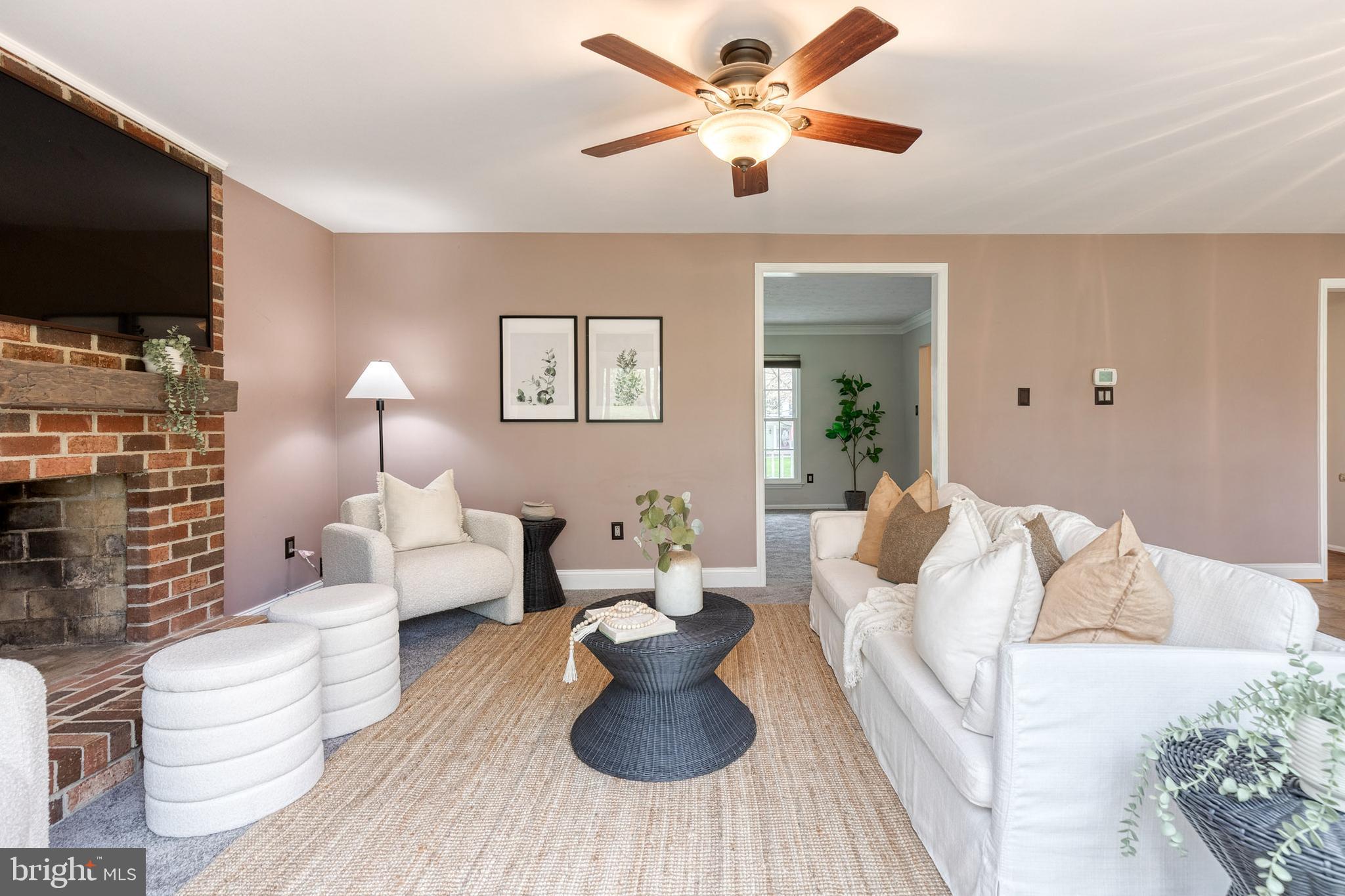 LONG MEADOW - Residential