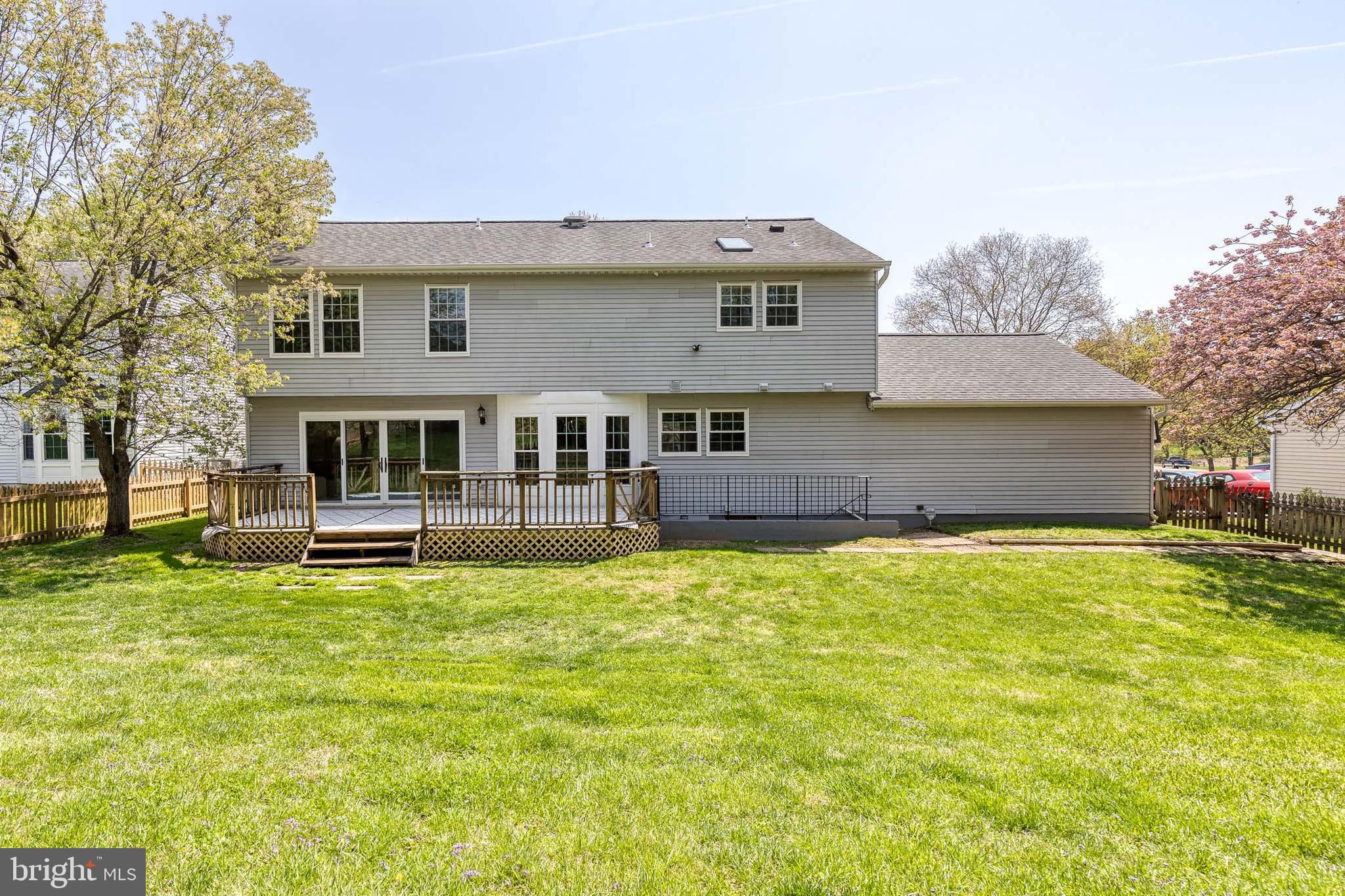 LONG MEADOW - Residential