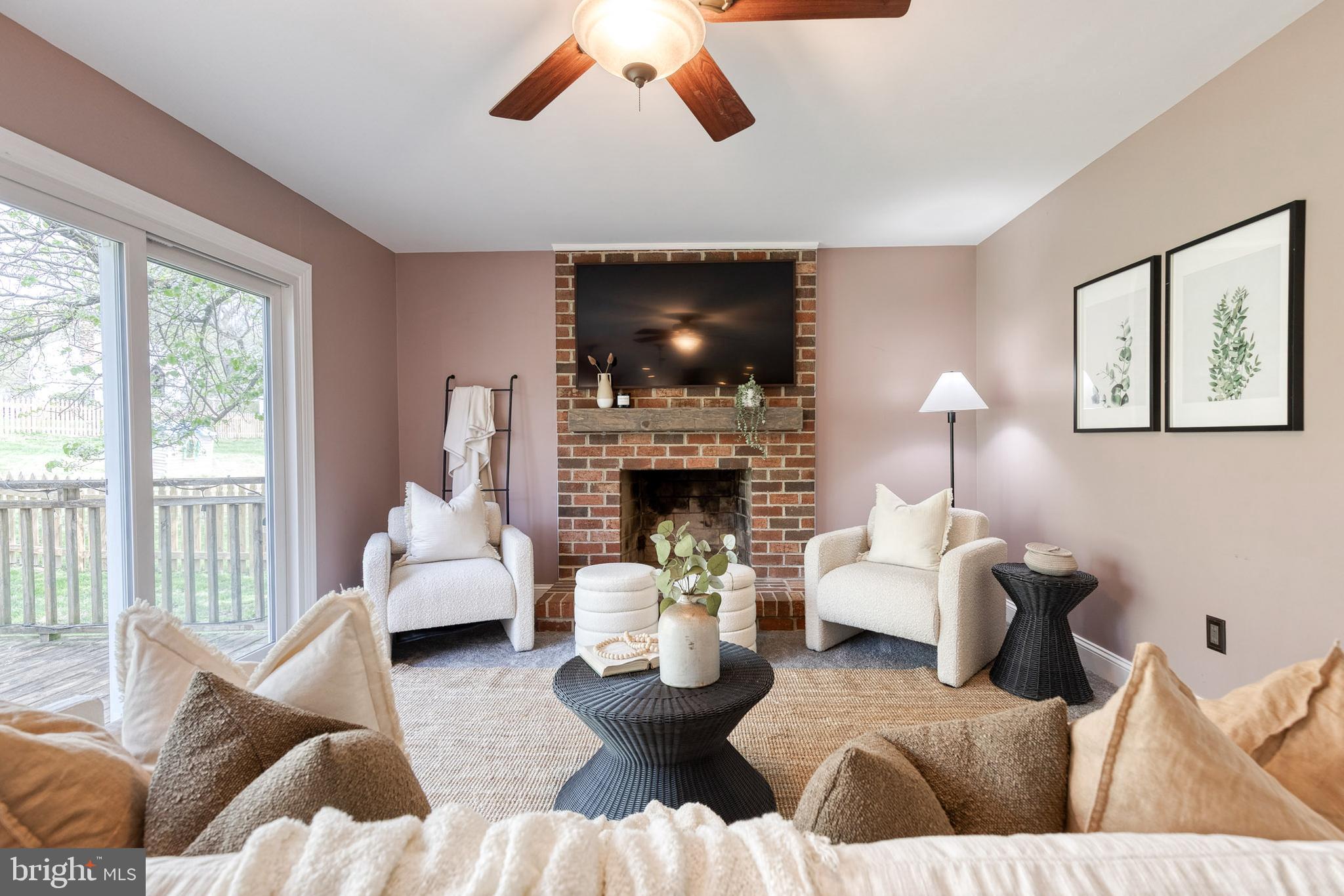 8667 OPEN MEADOW WAY