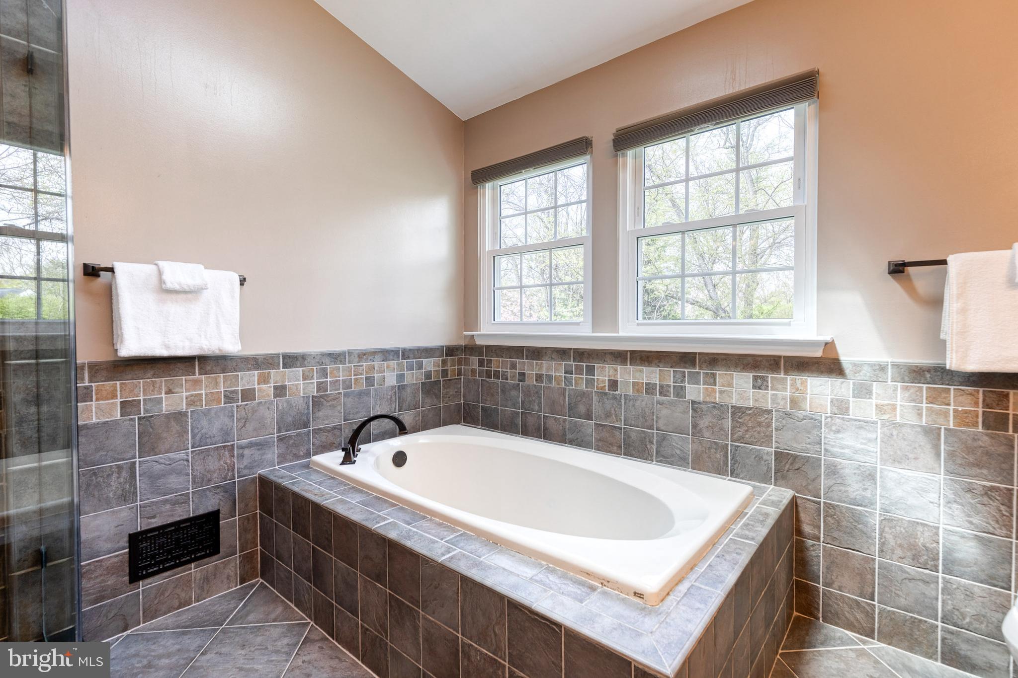 LONG MEADOW - Residential