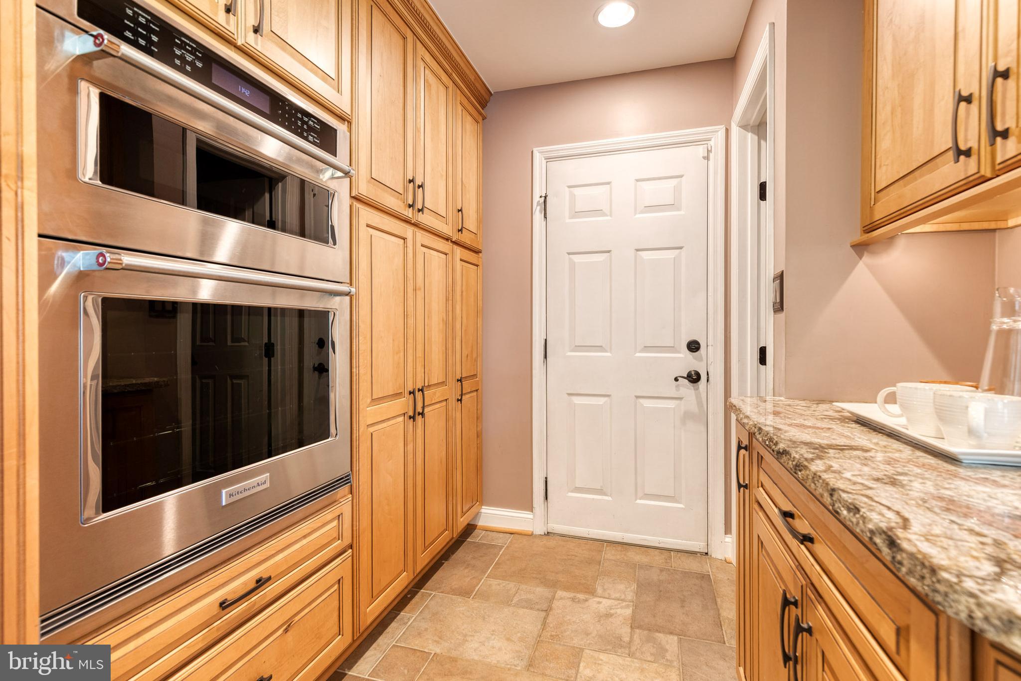 LONG MEADOW - Residential