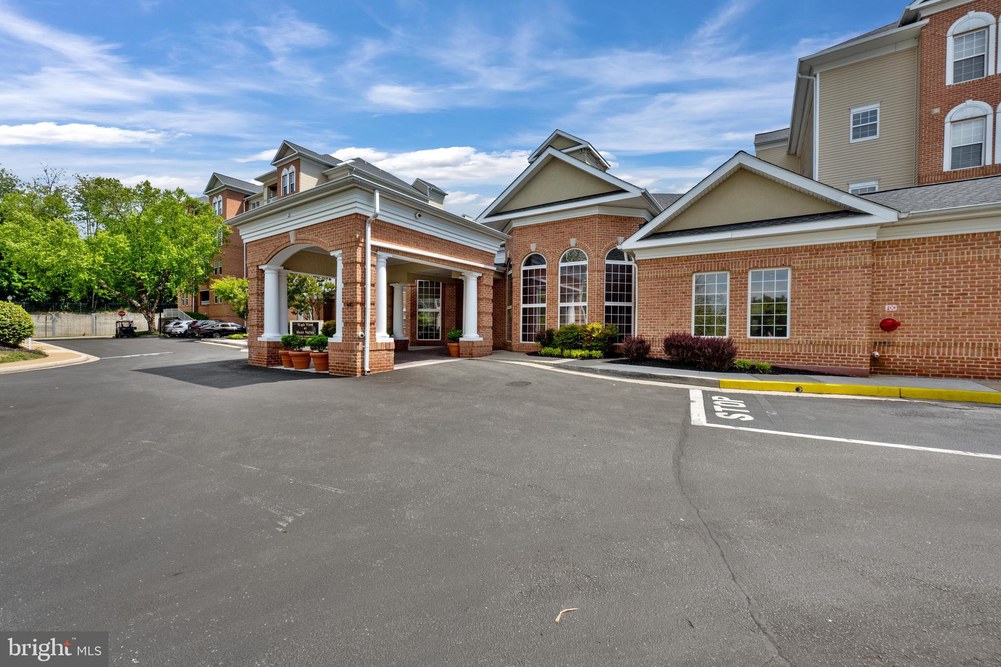 HIGH VIEW AT HUNT VALLEY - Residential