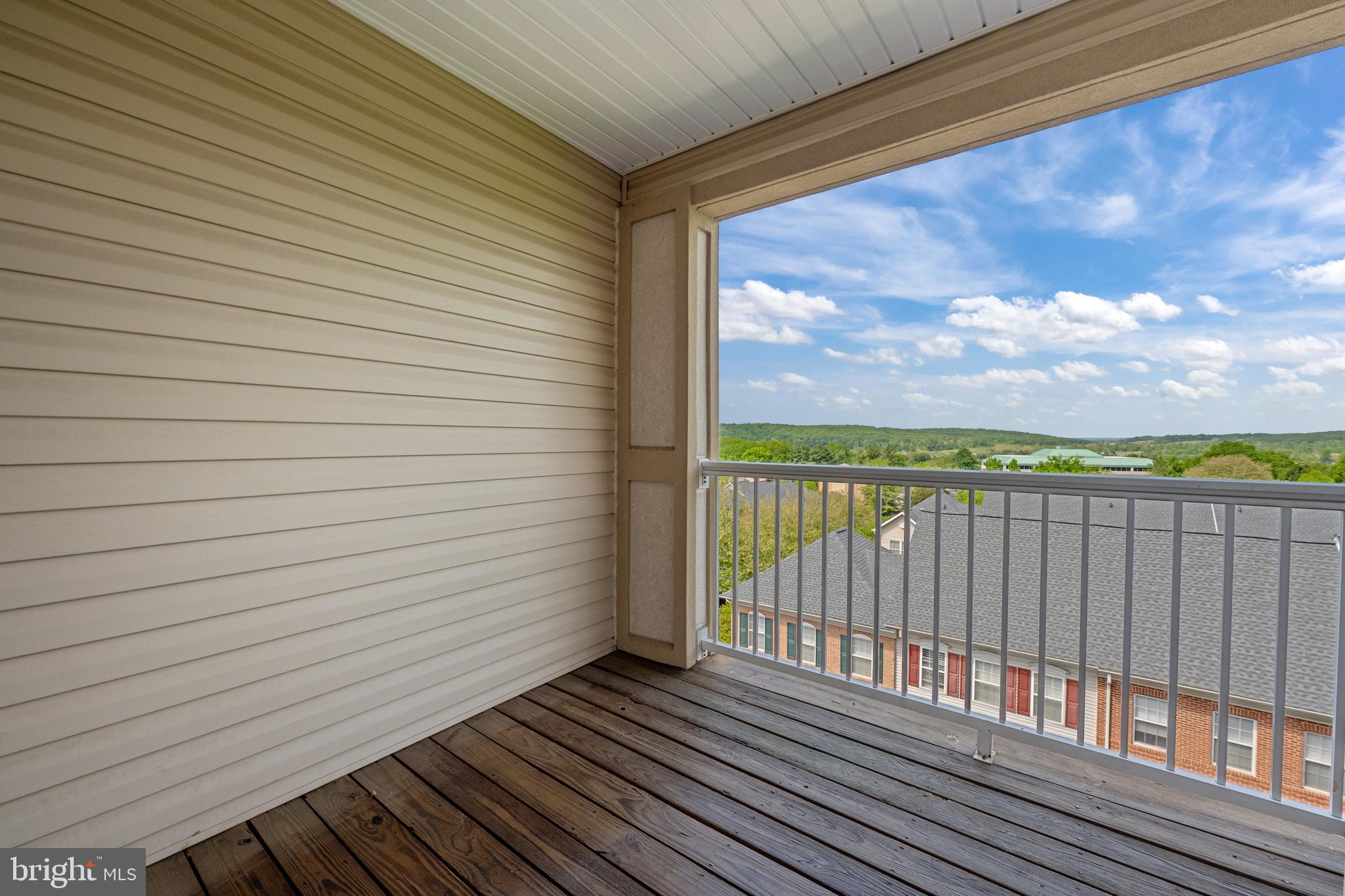 HIGH VIEW AT HUNT VALLEY - Residential