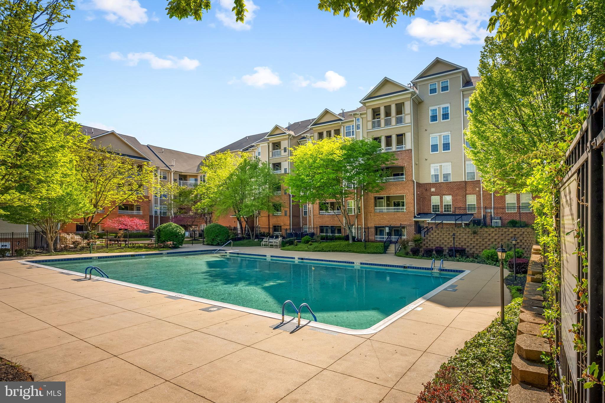 HIGH VIEW AT HUNT VALLEY - Residential