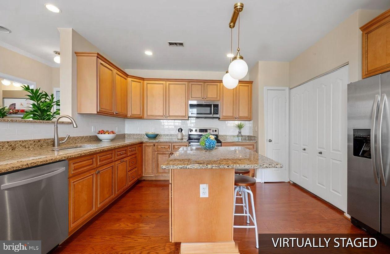 HIGH VIEW AT HUNT VALLEY - Residential